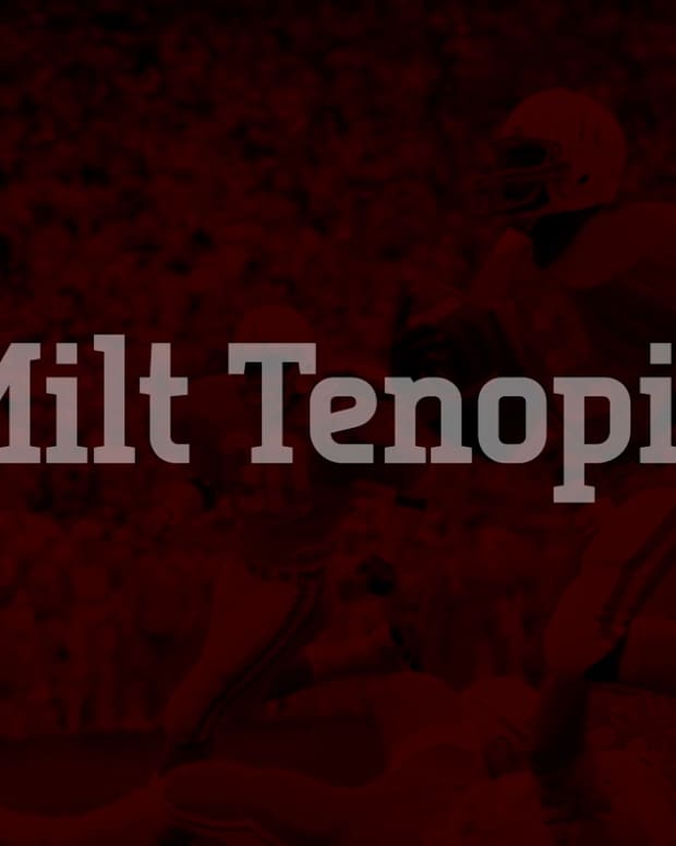 04_05_19_MiltTenopir_MiltsCoachingCareer